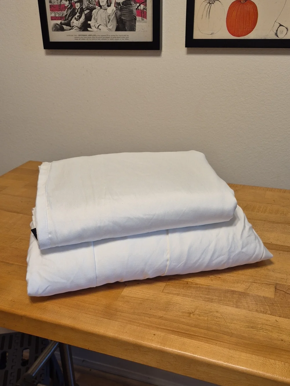 Beautyrest Black Queen Size Fitted Sheet & Sheet White